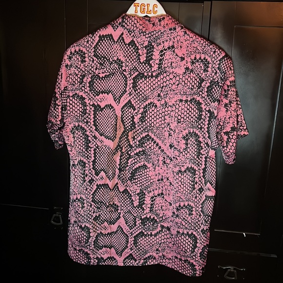 Button up - Picture 2 of 2